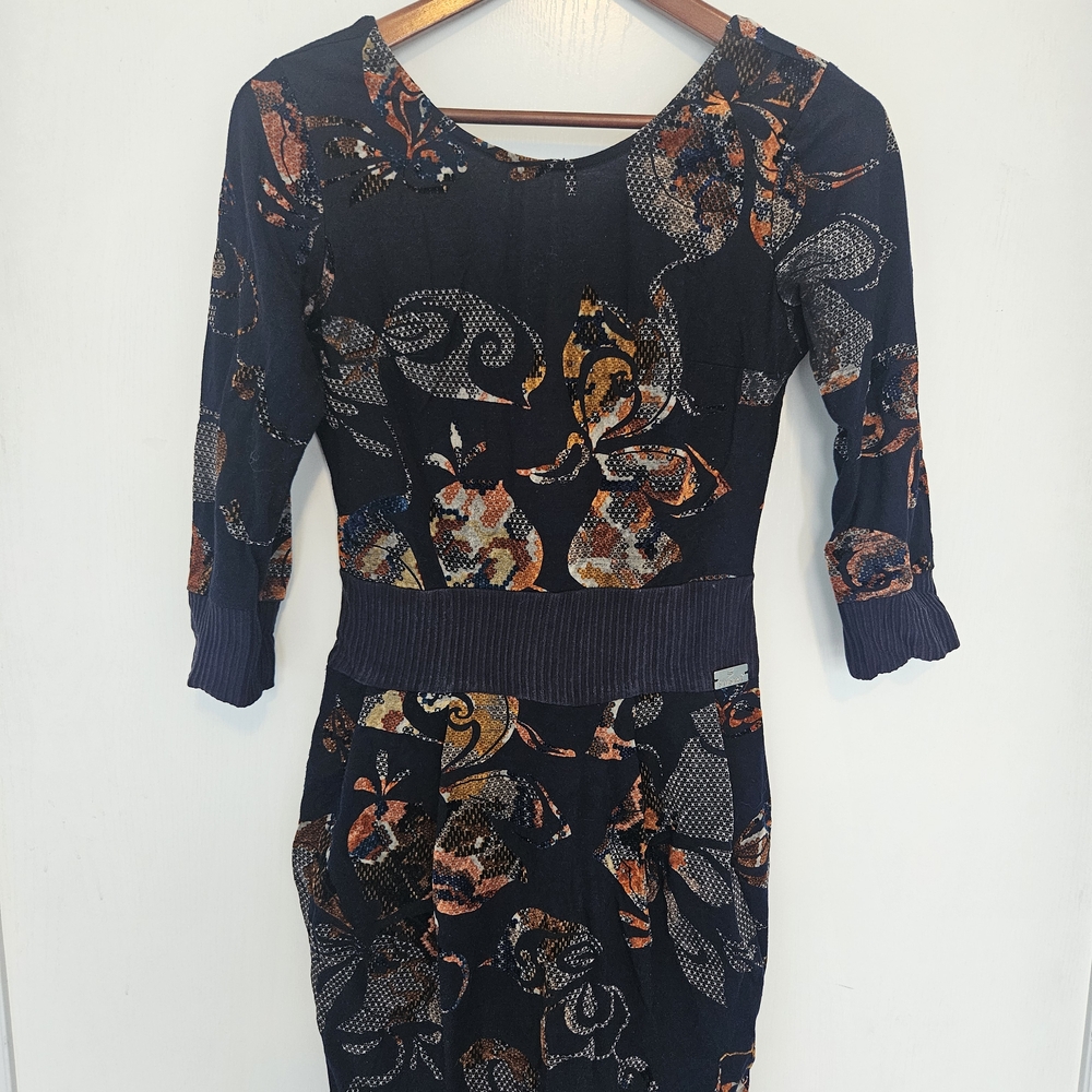 Sara Blue and Gold Sheath Dress with Cuffed Sleeves